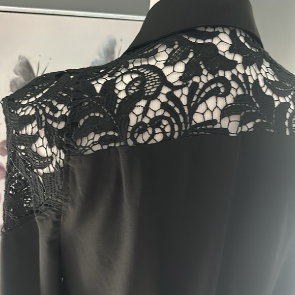 Alberto Makalli M longer lace upper button front blouse Bin G - Picture 9 of 9